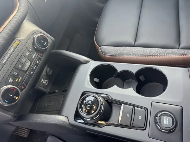 Ford Bronco Sport 2024 — миниатюра 3
