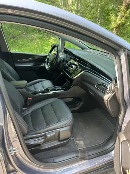 Chevrolet Bolt 2023 — миниатюра 3