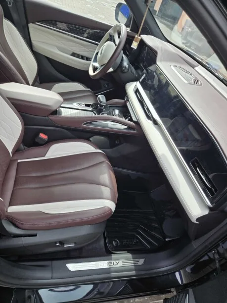 Geely Xingyue L 2023 — миниатюра 3