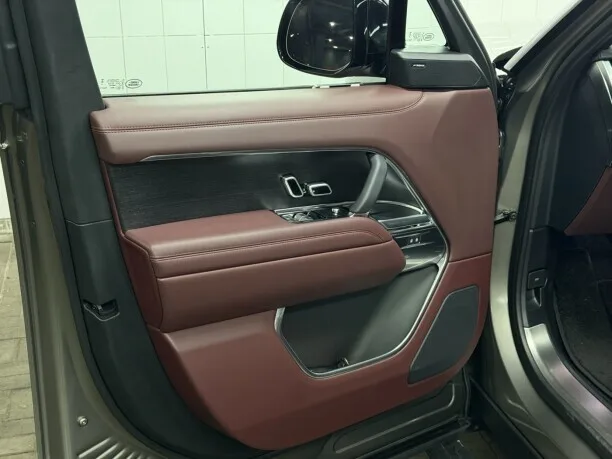 Land Rover Range Rover 2023 — миниатюра 3