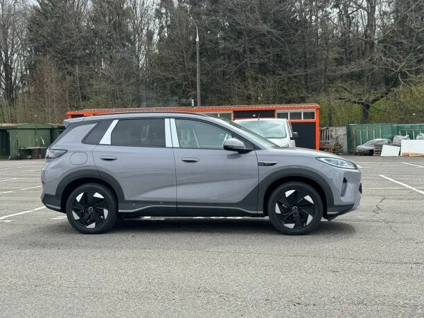BYD Sea Lion 05 EV 2025 — миниатюра 2