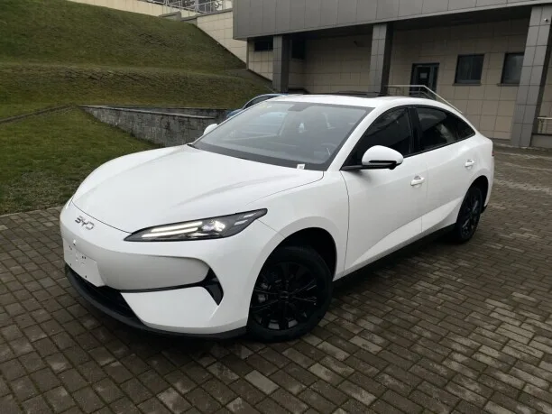 BYD e7 2025 — миниатюра 5
