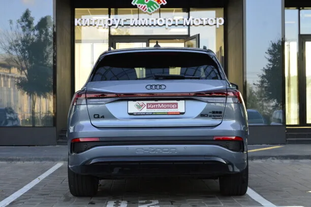 Audi Q4 e-tron 2024 — миниатюра 2