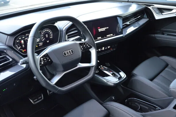 Audi Q4 e-tron 2024 — миниатюра 3