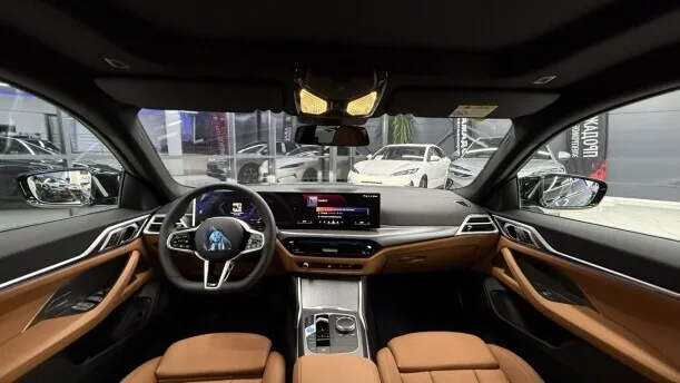 BMW i4 2025 — миниатюра 3