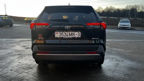Toyota RAV4 2022 — миниатюра 4
