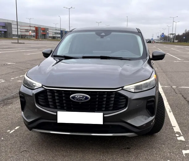 Ford Escape 2023 — фото 1, купить с доставкой в Москву