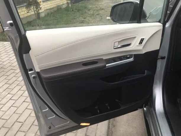 Toyota Sienna 2024 — миниатюра 5