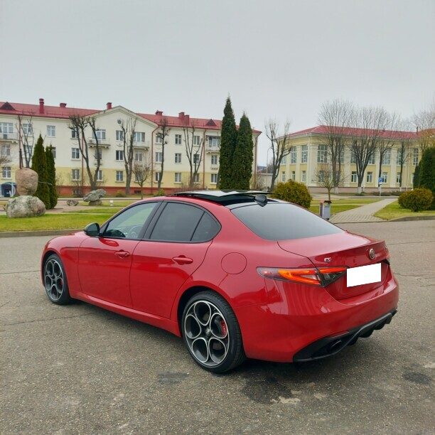 Alfa Romeo Giulia 2023 — 3