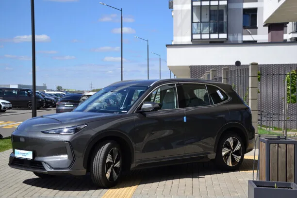 Geely Galaxy E5 2025 — миниатюра 2