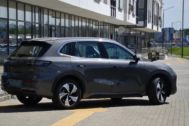 Geely Galaxy E5 2025 — миниатюра 5