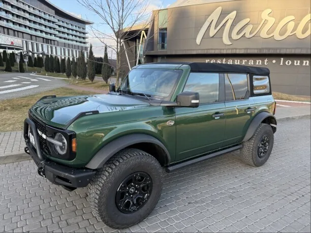 Ford Bronco 2023 — фото 1, купить с доставкой в Москву