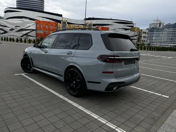 BMW X7 2022 — миниатюра 5