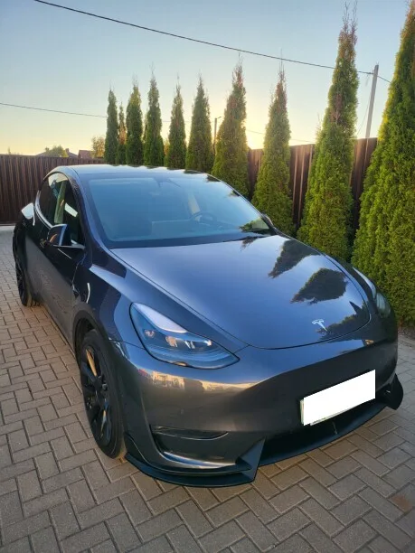 Tesla Model Y 2022 — миниатюра 4