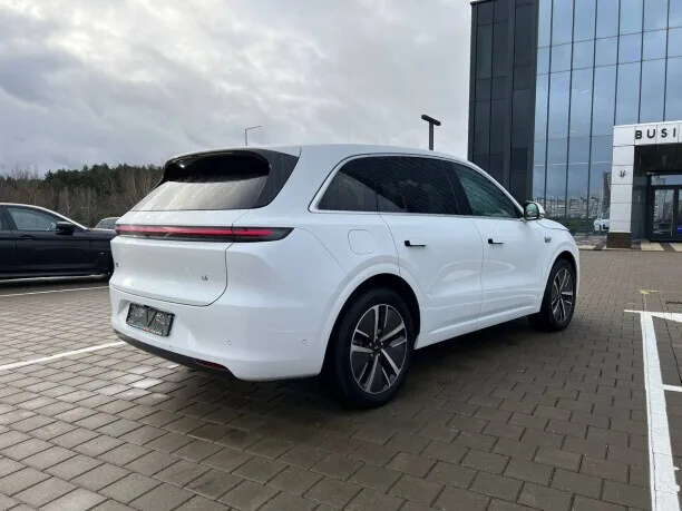 Li Auto L6 2024 — миниатюра 4