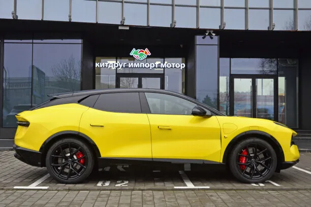 Lotus ELETRE 2023 — миниатюра 5