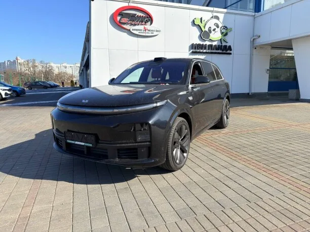 Li Auto L7 2025 — фото 1, купить с доставкой в Москву