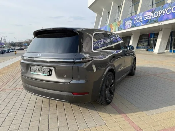 Li Auto L9 2025 — миниатюра 2