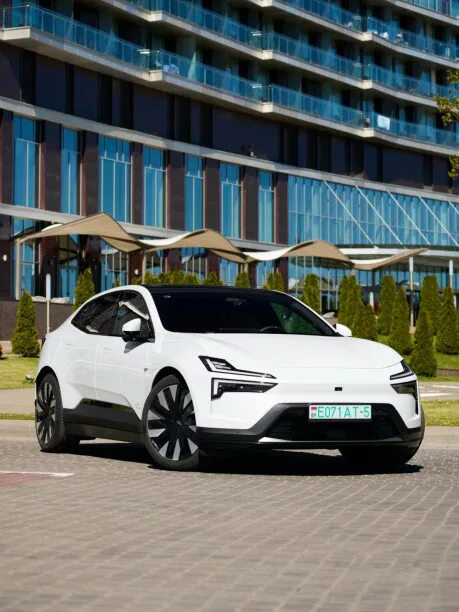 Polestar 4 2023 — фото 1, купить с доставкой в Москву