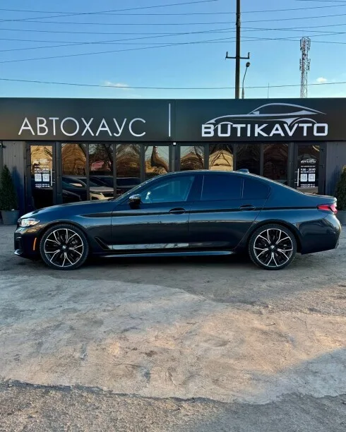 BMW 5 Series 2022 — миниатюра 5