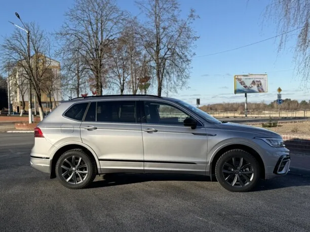 Volkswagen Tiguan Allspace 2022 — миниатюра 5