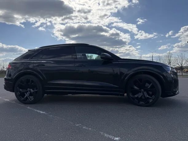Audi RS Q8 2023 — миниатюра 2