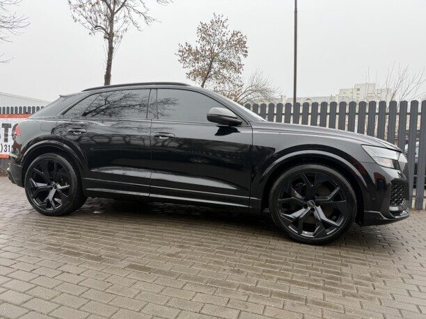 Audi RS Q8 2023