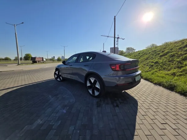 Polestar 2 2022 — миниатюра 2