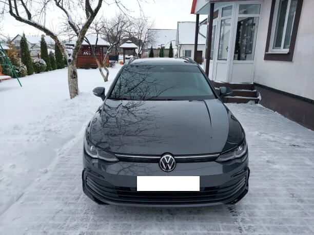 Volkswagen Golf 2022 — фото 1, купить с доставкой в Москву