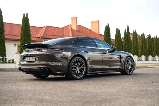 Porsche Panamera 2022 — миниатюра 5