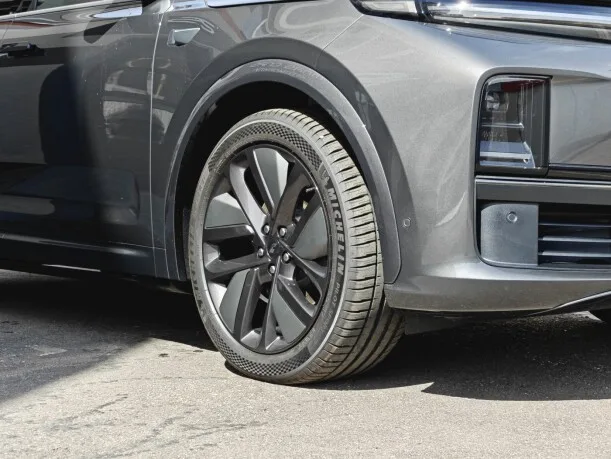 Li Auto L7 2025 — миниатюра 2