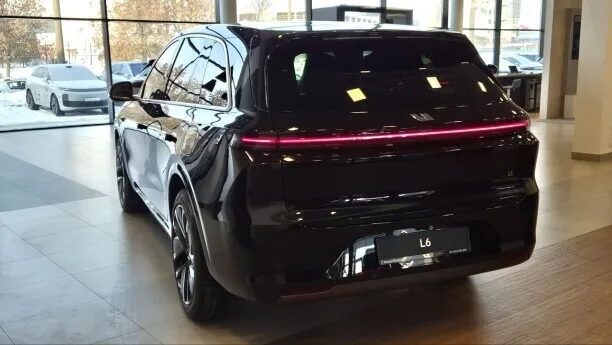 Li Auto L6 2025 — миниатюра 2
