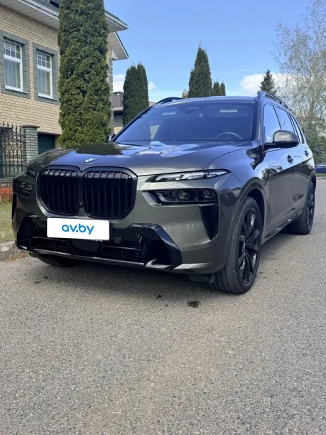 BMW X7 2023 — фото 1, купить с доставкой в Москву