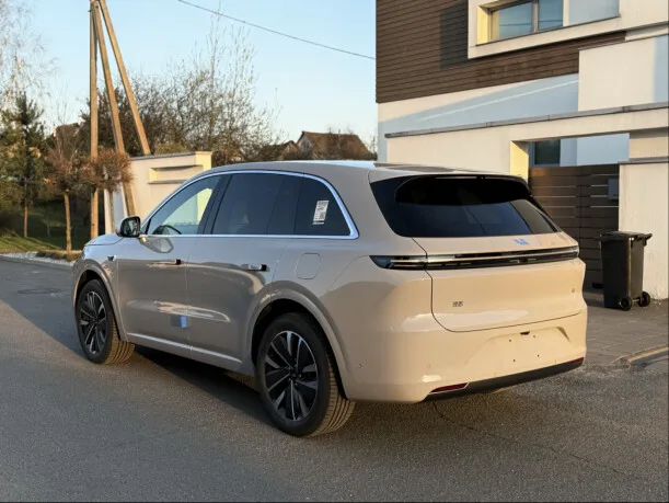 Li Auto L6 2025 — миниатюра 4