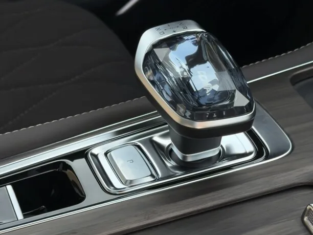 Geely Xingyue L 2026 — миниатюра 3