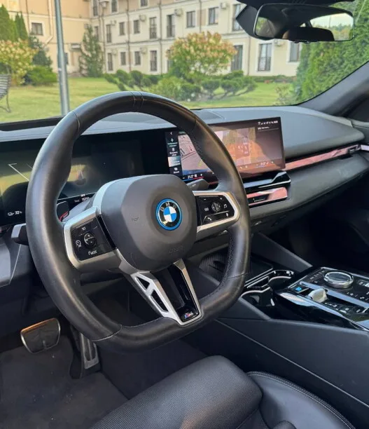 BMW i5 2024 — миниатюра 4