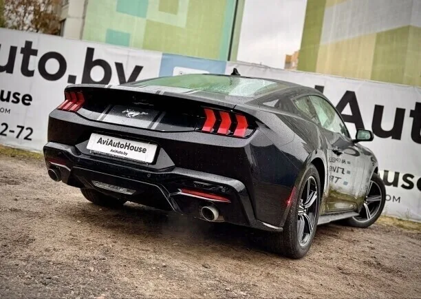 Ford Mustang 2023 — миниатюра 2