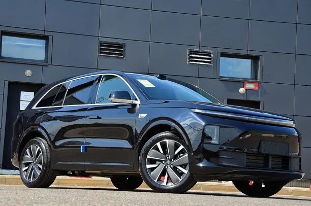 Li Auto L6 2025 — миниатюра 4