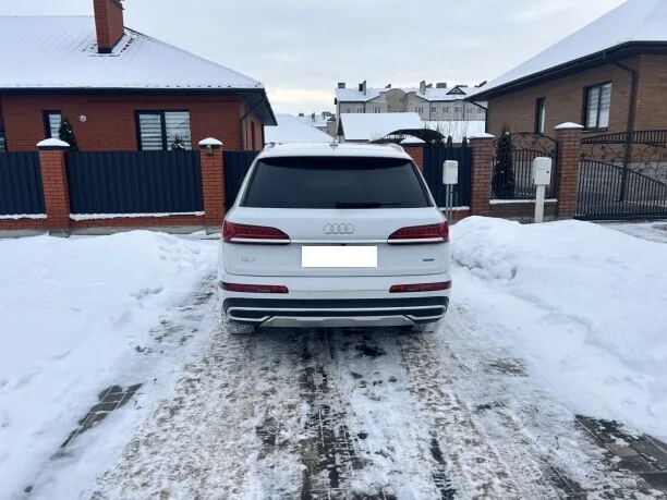 Audi Q7 2023 — миниатюра 3