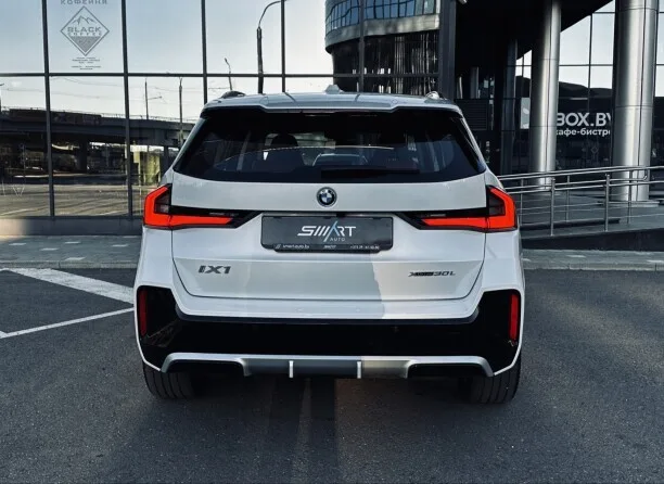 BMW iX1 2025 — миниатюра 4