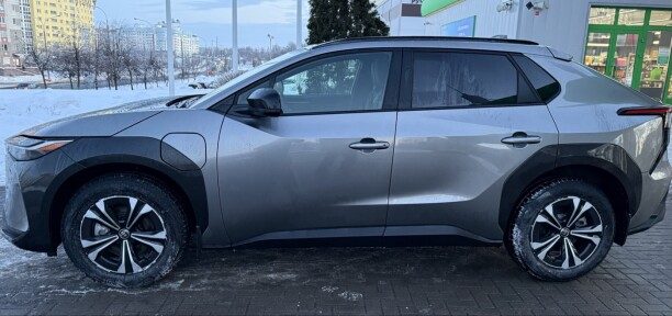 Toyota Bz4X 2024 — 2