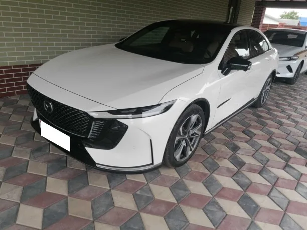 Mazda EZ-6 2025 — фото 1, купить с доставкой в Москву