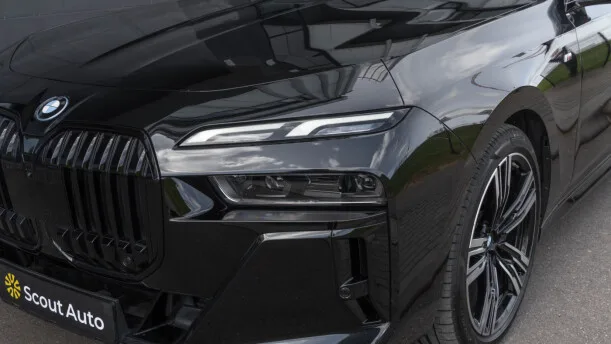 BMW i7 2023 — миниатюра 3