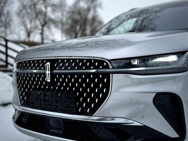 Lincoln Nautilus 2024 — миниатюра 5