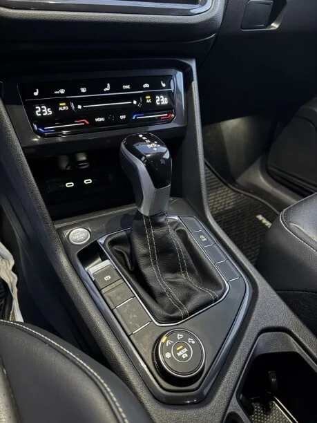 Volkswagen Tiguan Allspace 2023 — миниатюра 3