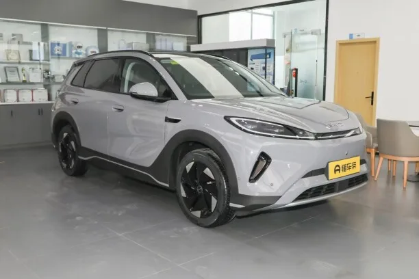 BYD Sea Lion 05 EV 2025 — миниатюра 2