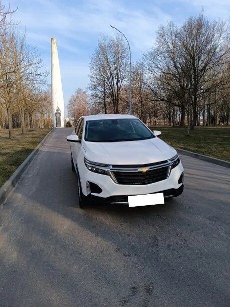 Chevrolet Equinox 2024 — фото 1, купить с доставкой в Москву