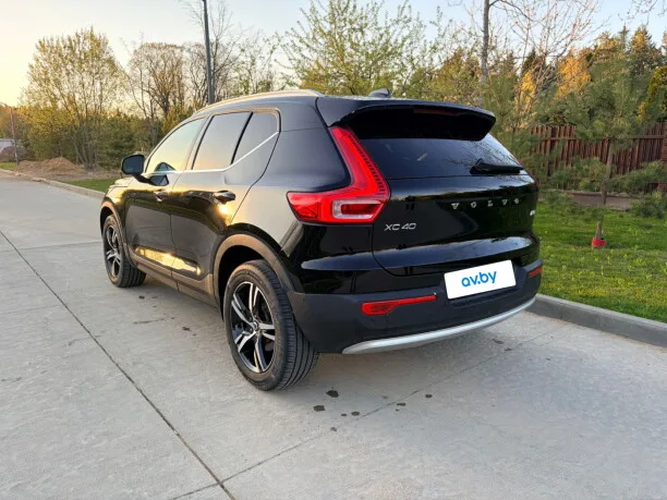 Volvo XC40 2023 — миниатюра 5