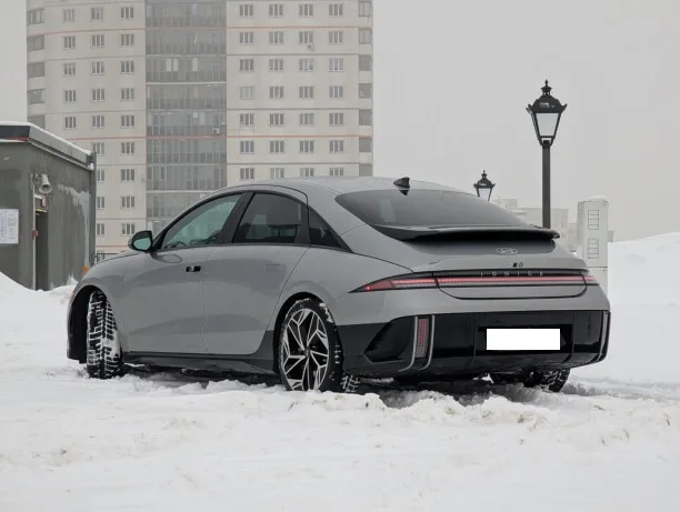Hyundai Ioniq 6 2023 — миниатюра 2