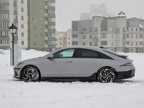 Hyundai Ioniq 6 2023 — миниатюра 4